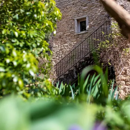 Gites Provence Et Nature - Entre Luberon Et Monts De Vaucluse Cabrieres-d'Avignon Exterior photo